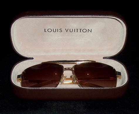 Louis Vuitton Persuasion Carré Sunglasses 